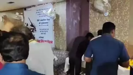 गोटेगांव: हिंदी पत्रकारिता दिवस पर श्रेया होटल में मणिनागेंद्र सिंह फाउंडेशन ने पत्रकारों को किया सम्मानित, MLA भी रहे मौजूद
