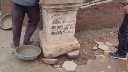 पिपरिया: पचमढ़ी की खोज करने वाले मील के पत्थर को पुनर्जीवित करने का नगर पालिका का प्रयास, जीर्णोद्धार कार्य शुरू