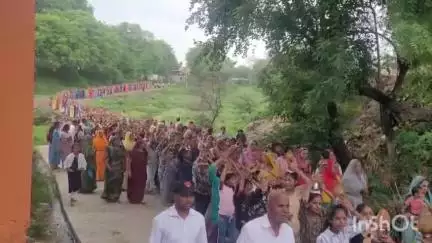सरदारपुर: ग्राम साजोद में कलश यात्रा के साथ श्रीराम मारुति महायज्ञ शुरू, क्षेत्र से हज़ारों ग्रामीण शामिल