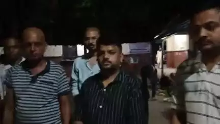 सोहागपुर:अधिवक्ता देवांशु शर्मा ने नानी की पुण्यतिथि एवं अधिवक्ता अनिल साहू ने अपने भाई की 13वीं पर गरीबों को कराए भोजन।