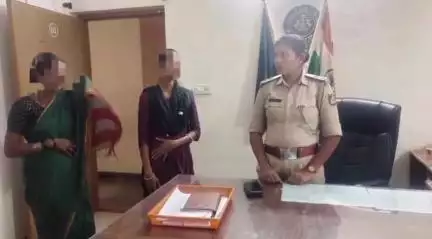 ದೇವದುರ್ಗ: ಜಾಲಹಳ್ಳಿ ಪೊಲೀಸ್ ಠಾಣ ವ್ಯಾಪ್ತಿಯಲ್ಲಿ ಕಾಣೆಯಾದ ಮಹಿಳೆಯನ್ನ ಪತ್ತೆಮಾಡಿ ಪೋಷಕರಿಗೆ ಒಪ್ಪಿಸಿದ ಖಾಕಿ