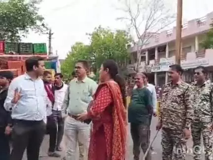 पलेरा: पलेरा में नगर परिषद सीएमओ और तहसीलदार ने सख्ती से हटवाया अस्थाई अतिक्रमण
