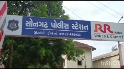 સોનગઢ: સોનગઢ પોલીસે સુરત ધુલિયા રોડ પરથી ટ્રકમાં ગેરકાયદેસર પશુ લઈ જતા બે આરોપીને ઝડપી કાર્યવાહી હાથ ધરાઈ.