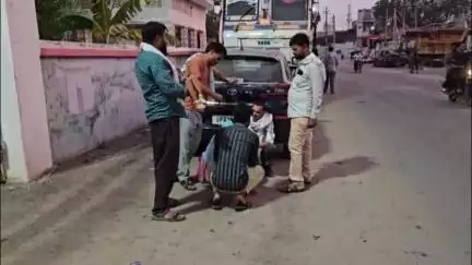 मोठ: रोडवेज बस में महिला के लाखों के जेवरात चोरी, पीड़िता ने मौठ पुलिस से न्याय की गुहार लगाई