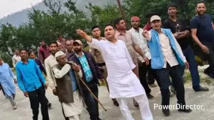ओखलकांडा: ओखलकांडा ब्लॉक के अंतर्गत नाई में बहुउद्देशीय शिविर का आयोजन, जिलाधिकारी ने समस्याएं सुनीं
