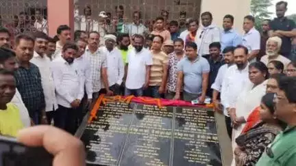बहरागोड़ा: पाटपुर में तीन विकास परियोजनाओं की आधारशिला रखी गई, स्थानीय व्यापार को मिलेगा बढ़ावा