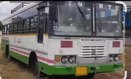 మణుగూరు: మణుగూరు డయల్ యువర్  డిఎం కార్యక్రమంలో ప్రజల అవసరాలపై స్పందించిన డిఎం