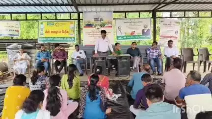 ડોલવણ: તાલુકાના બરડીપાડા ગામે અધિકારીઓની હાજરીમાં વિકસિત કૃષિ સંકલ્પ અભિયાન કાર્યક્રમ યોજાયો.