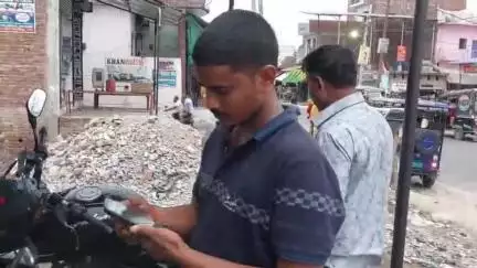 सिराथू: अलीपुर जीता में शातिर ने एटीएम बदलकर निकाले ₹40,000, पीड़ित ने पुलिस से की शिकायत, एसपी से भी करेगा शिकायत