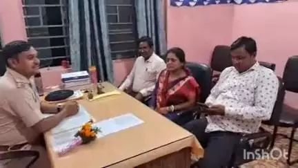 कुंडहित: जिप सदस्यों ने नए थाना प्रभारी से की मुलाकात, अवैध लॉटरी और जुए पर रोक लगाने की अपील