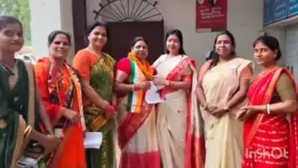 मांडू: सोनमती बनीं महिला कांग्रेस कमेटी की ज़िला उपाध्यक्ष, लोगों ने दी बधाइयां