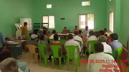 తాడిపత్రి: పెద్దవడుగూరు మండలంలో సివిల్ రైట్స్ డే కార్యక్రమాన్ని నిర్వహించిన మండల పోలీసులు, కార్యక్రమంలో పాల్గొన్న ప్రభుత్వఉద్యోగులు