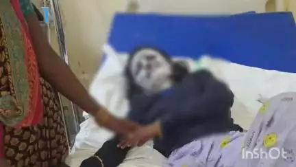 ఆదోని: ఆదోనిలో విద్యుత్ వైర్లు తగిలి బాలిక మొహానికి తీవ్ర గాయాలు