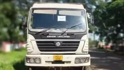 जामा: महारो चौक पर जामा पुलिस ने अवैध पत्थर चिप्स से भरे दो हाईवा किए ज़ब्त