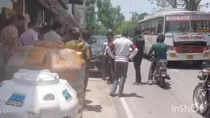 पालमपुर: पालमपुर धर्मशाला मार्ग पर टंग नरवाना के चामुंडा फिलिंग स्टेशन के सामने एक बस और वाहन के बीच हुई जोरदार टक्कर