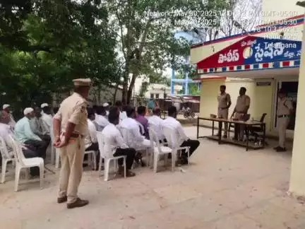 హత్నూర: ప్రశాంత వాతావరణంలో పండుగలు జరుపుకోవాలి,హత్నూర పీస్ కమిటీ సమావేశంలో సిఐ నయుముద్దీన్