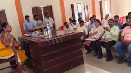 सैदपुर: विशेष सचिव ने जन-कल्याणकारी योजनाओं के संबंध में सादात ब्लाक में किया स्थलीय निरीक्षण, दी चेतावनी
