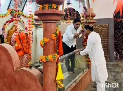 सालेकसा: आमगाव देवरी विधानसभेचे तडफदार आमदार संजय पुराम यांनी नागराधाम येथे दर्शन प्राप्त करून घेतले आशीर्वाद