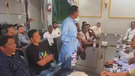 थांदला: थांदला में पत्रकारों ने मनाया हिंदी पत्रकारिता दिवस, बैठक का आयोजन किया
