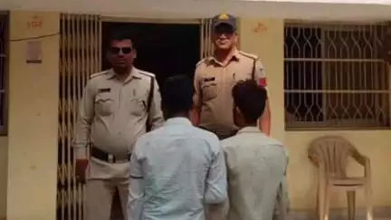 सागर नगर: शराब के लिए पैसे मांगने पर मारपीट करने वाले दो आरोपी गिरफ्तार, मोतीनगर पुलिस ने की कार्रवाई