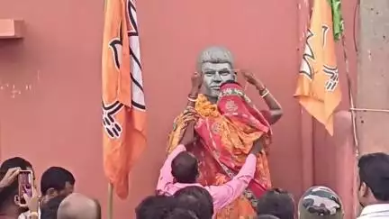 বলরামপুর: ২০২৬এ রাজ্যে বিজেপি ক্ষমতায় এলেই ত্রিলোচন মাহাতোর খুনিরা শাস্তি পাবে সুপুরডি গ্রামে দলীয় কর্মীর স্মরণ সভায় বললেন বিধায়ক