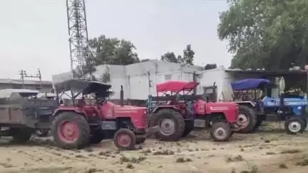 उदयनगर: नेमावर: खनिज विभाग की कार्रवाई, रेत से भरे पांच ट्रैक्टर ट्रॉली जब्त