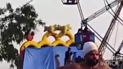 नगरोटा सूरियां: घाड़जरोट के सांझा पीर धनोटू मेले में पहलवानों ने दाव-पेच से एक-दूसरे को पछाड़ने की कोशिश कर दर्शकों का मनोरंजन किया