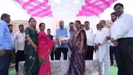 नरखेड: महसूल मंत्री चंद्रशेखर बावनकुळे यांची  नरखेड तालुक्यातील भिष्णूर येथे महाराजस्व शिबीराला भेट