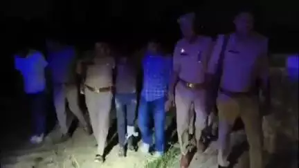 ऊन: झिंझाना के कैराना रोड़ पर हुई मुठभेड़ में पुलिस ने सामूहिक दुष्कर्म के मामले में फरार मुख्य आरोपी को किया गिरफ्तार