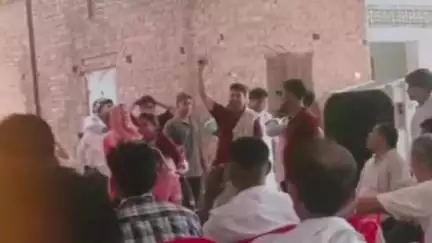 केराकत: हिसामपुर गांव में गोदभराई के दौरान हर्ष फायरिंग का वीडियो वायरल, दो लोग गिरफ्तार