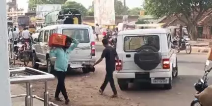 ಹುನಗುಂದ: ಪಟ್ಟಣದಲ್ಲಿ ಬೆಳ್ಳಂ ಬೆಳಿಗ್ಗೆ ಲೋಕಾಯುಕ್ತ‌ ಅಧಿಕಾರಿಗಳ ದಾಳಿ