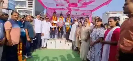 हिंगोली: गांधी चौकात पुण्यश्लोक अहिल्यादेवी होळकर त्रिशताब्दी जयंतीनिमित्त महिला मॅरेथॉन स्पर्धेस सुरुवात, आमदार मुटकुळे उपस्थित