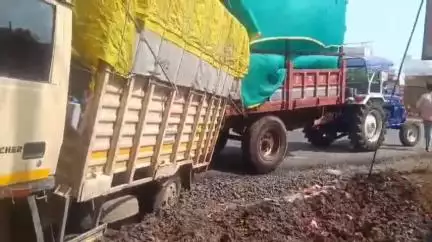 साक्री: पिंपळनेर-सटाणा रस्त्याचे काम गुणवत्तापूर्ण करण्याची ग्रामस्थांची मागणी #Jansamasya