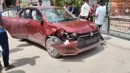 मारवाड़ जंक्शन: शहर के बाता काराड़ी चौराहे पर तेज रफ्तार कार ने बाइक को मारी टक्कर, 3 जने हुए घायल