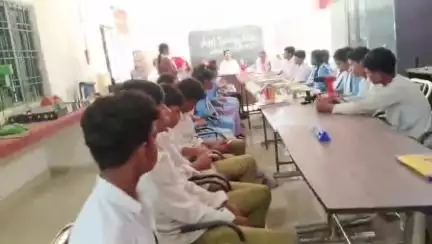 यह है सल का स्कूल में स्थापित विद्यार्थियों को वैज्ञानिकता की ओर ले जाने का दो ब्लॉक के बीच एक ATL class विशेष प्रशिक्षण