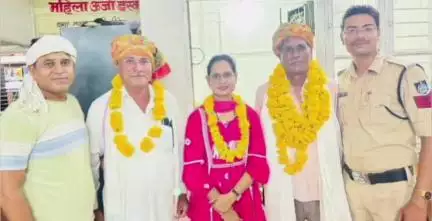 इछावर: इछावर थाने में सम्मान समारोह आयोजित, थाना प्रभारी सहित पुलिसकर्मी मौजूद, थाना प्रभारी ने किया संबोधित