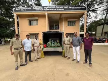 ಹಿರಿಯೂರು: ಹಿರಿಯೂರು ಗ್ರಾಮಾಂತರ ಠಾಣೆ ಪೊಲೀಸರ ಕಾರ್ಯಾಚರಣೆ, ಕಳ್ಳತನ ಪ್ರಕರಣದ ಮೂವರು ಆರೋಪಿಗಳ ಬಂಧನ