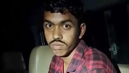 রানাঘাট ১: চিকিৎসক পরিচয়ে রানাঘাটে প্রসূতি মায়েদের ভিডিয়ো কল করে যৌন হেনস্থার অভিযোগ, বর্ধমান থেকে গ্রেপ্তার ভুয়ো ডাক্তার