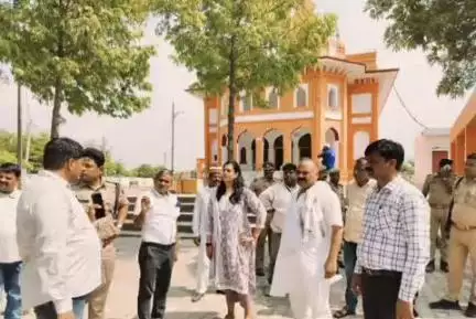 लंभुआ: लंभुआ क्षेत्र के प्रसिद्ध पौराणिक स्थल धोपाप धाम में 5 जून को गंगा दशहरा को लेकर अधिकारियों ने की तैयारी