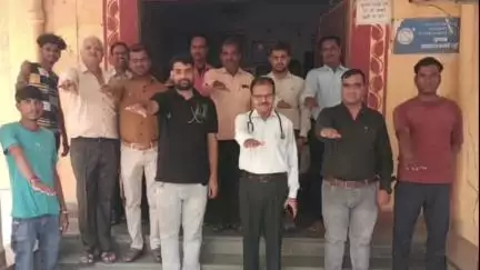 खिलचीपुर: PHC छापीहेड़ा में विश्व तंबाकू निषेध दिवस पर चिकित्सकों ने तंबाकू सेवन न करने की ली शपथ, दुष्परिणामों से कराया गया अवगत