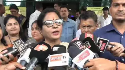ଭୁବନେଶ୍ବର ମ୍ୟୁନିସିପାଲଟି କର୍ପୋରେସନ: ଜୟଦେବ ଭଵନରେ ଅହଲ୍ୟା ବାଇ ହୋଲକରଙ୍କ ୩୦୦ ତମ ଜୟନ୍ତୀ ରାଜ୍ୟ ସ୍ତରୀୟ ସମାରୋହ ସମିତି ପକ୍ଷରୁ ପାଳିତ,ପ୍ରତିକ୍ରିୟା ରଖିଲେ  ବାଚସ୍ପତି