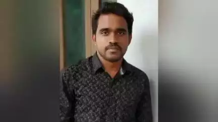 ஓட்டப்பிடாரம்: குறுக்குச்சாலை ஜங்ஷன் பகுதியில் விபத்து ஏற்படுத்திவிட்டு போலி ஆவணம் தயாரித்து காரை விற்றுவிட்டு நாடகமாடிய 4 பேர் கைது