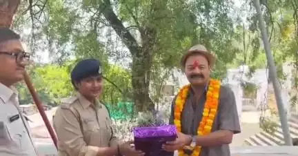 चुरहट: चुरहट थाना प्रभारी बृजेंद्र सिंह सेवानिवृत्त हुए, विदाई समारोह आयोजित किया गया