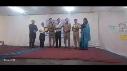 पिथौरागढ़: नगर में विश्व तंबाकू निषेध दिवस पर कोटपा एक्ट के अंतर्गत सराहनीय कार्य करने वाले पुलिस कर्मियों को किया गया सम्मानित