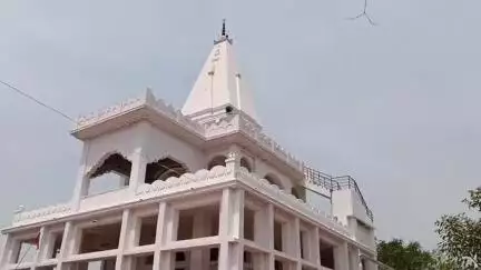 गुरुआ: बैजू धाम में शिव शक्ति महायज्ञ की तैयारी शुरू, भूमि पूजन और ध्वजारोहण के साथ हुआ शुभारंभ