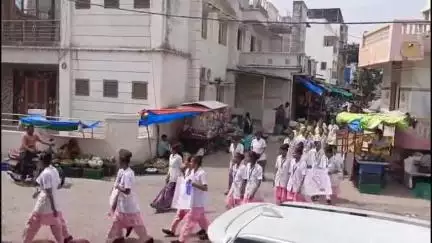 સીંગવડ: સિંગવડ નગર ખાતે વિશ્વ તમાકુ નિષેધ દિવસના ભાગરૂપે રેલીનું આયોજન કરાયું