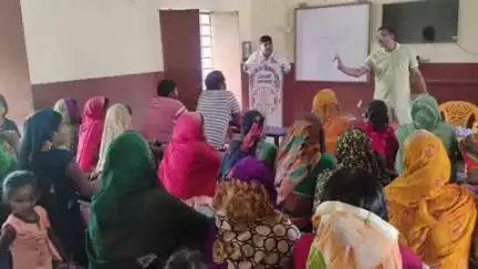 अस्थावां: शिक्षा विभाग के निर्देश पर उत्क्रमित मध्य विद्यालय बहादुरपुर में शिक्षक और अभिभावकों की हुई बैठक