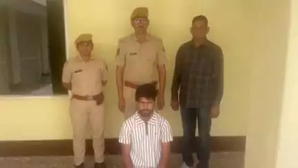 रावतसर: पल्लू पुलिस ने 234 पव्वे अवैध देशी शराब के साथ एक युवक को किया गिरफ्तार, बाइक भी की ज़ब्त