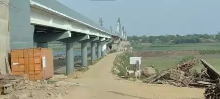 गलियाकोट: श्मशान घाट तक सड़क नहीं, ग्रामीणों को हो रही परेशानी, ग्रामीण बोले जल्द हो समाधान।#जन समस्या