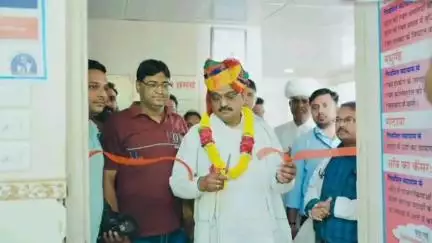 केकड़ी: विधायक शत्रुघ्न ने राजकीय जिला चिकित्सालय केकड़ी में कैंसर डे केयर सेंटर का उद्घाटन किया, ₹64 लाख का चेक सौंपा